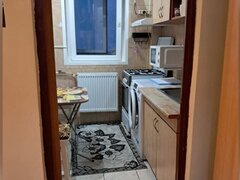 Basarabia, Nicolae Sebe, garsoniera, bloc mixt